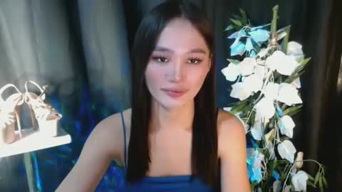 nadiestar online show from January 4, 9:21 am