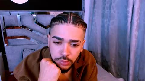 naduu__xx online show from February 9, 3:54 am