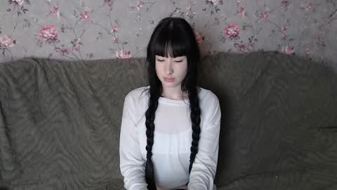 Naemi online show from March 26, 4:56 pm