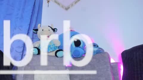 nahiaa233 online show from September 18, 11:36 am