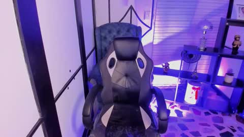 Nahomi online show from October 16, 5:51 am