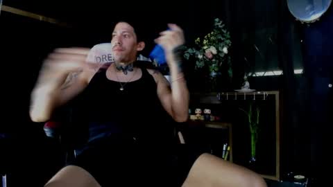 naider_1 online show from April 4, 6:09 am