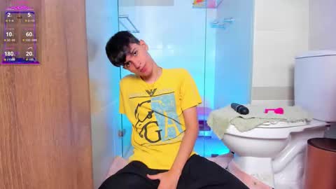  N A I M T H E  K I N G  online show from March 27, 6:31 pm