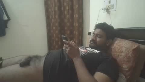 NAIRANANDU28 online show from April 18, 6:43 pm