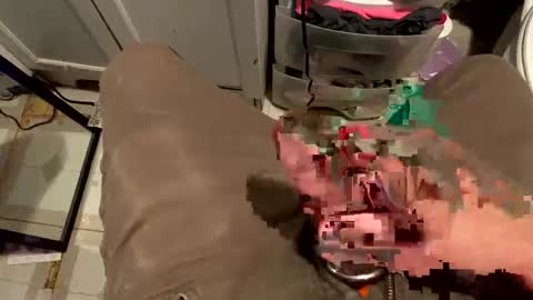 nairda2senoniuq online show from April 2, 10:49 pm