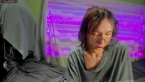 NAJI  online show from November 9, 9:17 pm