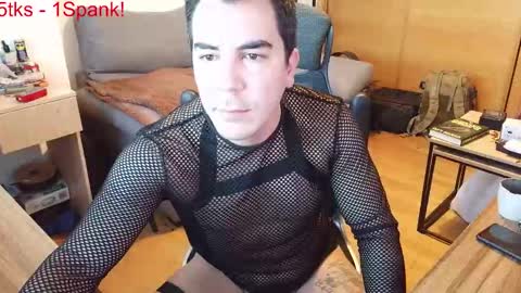 Daddy Mando online show from December 14, 9:15 am