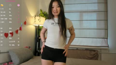 Lina online show from April 2, 5:48 am