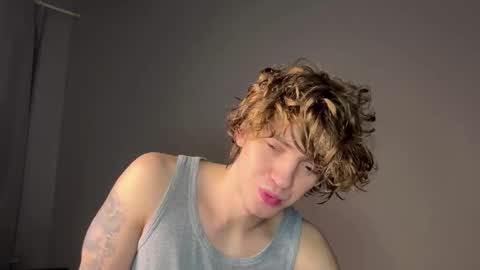 Snapshot of namiraaxel chatting on September 23, 5:30 pm Georges online show from September 23, 5:30 pm