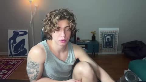 Snapshot of namiraaxel chatting on February 6, 6:18 am Georges online show from February 6, 6:18 am