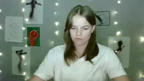 Nana online show from September 9, 2:28 pm