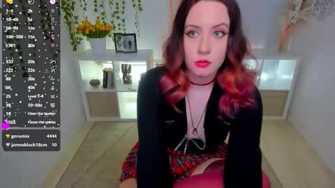 Nana online show from March 6, 9:25 pm