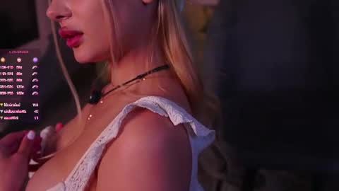 Mary online show from July 18, 4:31 pm