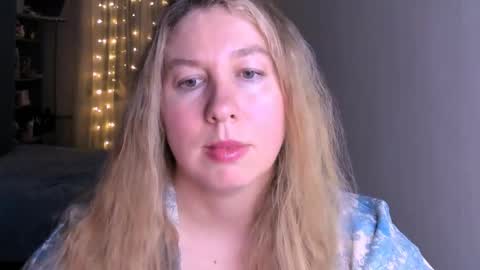 Nancy online show from April 5, 6:49 pm