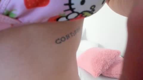 Snapshot of nany_model25 chatting on February 19, 8:31 pm nany_model25 online show from February 19, 8:31 pm