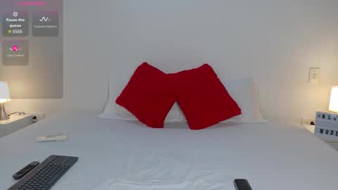 Snapshot of nany_model25 chatting on October 8, 8:37 pm nany_model25 online show from October 8, 8:37 pm