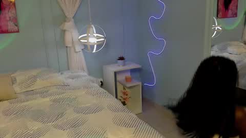 Naomi online show from February 2, 7:43 pm