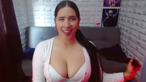 naomi_d online show from December 29, 7:43 pm
