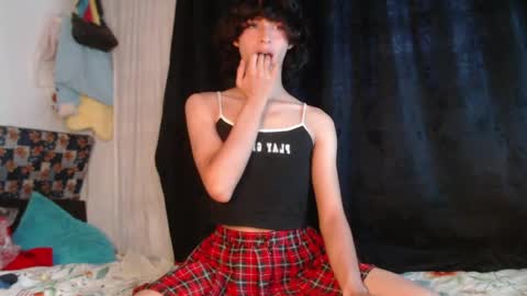 naomi_nwn online show from May 31, 10:55 pm