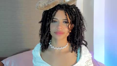 naomidawson online show from October 29, 9:48 pm