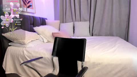 Naomi online show from July 16, 12:25 am