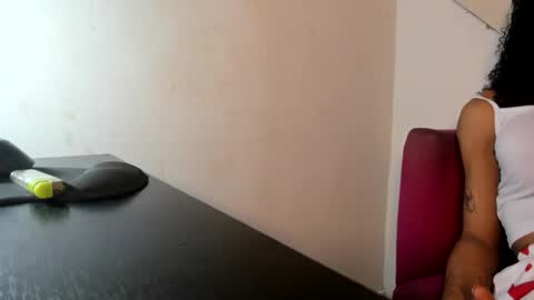 naomiwildburn online show from March 10, 1:48 pm