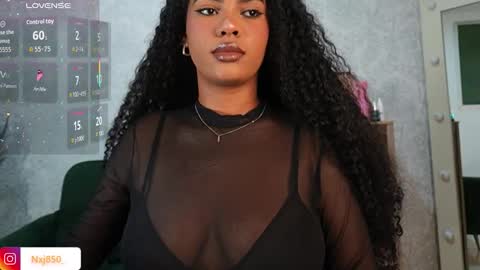 Naomi     online show from March 11, 1:52 am