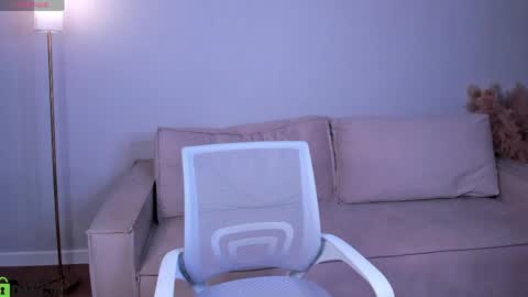 Naomiya online show from April 1, 1:41 pm