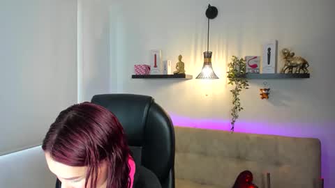 Naomy Stanley online show from April 19, 8:55 pm