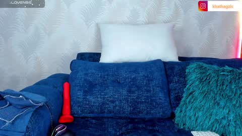 Naomy Cole online show from January 29, 6:33 am