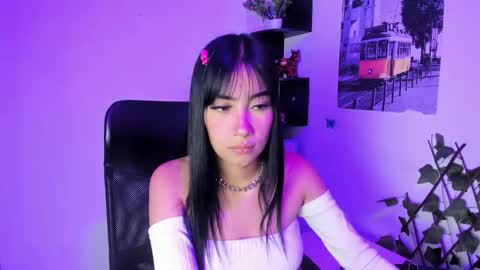 Naomy Watson online show from November 7, 2:19 pm