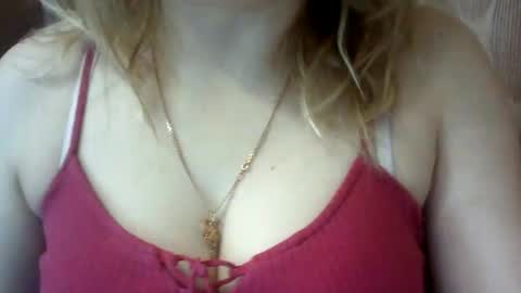 Snapshot of narcisjill chatting on February 6, 10:47 am NarcisJill online show from February 6, 10:47 am