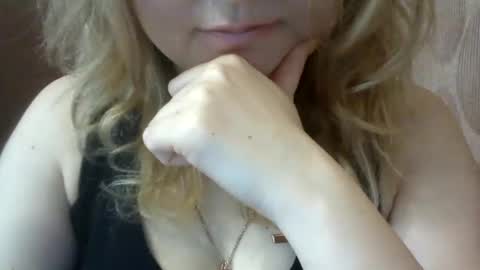 Snapshot of narcisjill chatting on February 27, 11:39 am NarcisJill online show from February 27, 11:39 am