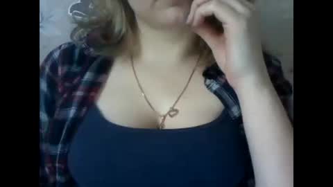 Snapshot of narcisjill chatting on December 17, 12:43 pm NarcisJill online show from December 17, 12:43 pm