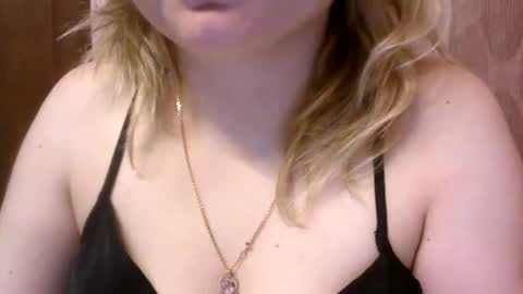 Snapshot of narcisjill chatting on January 17, 1:25 am NarcisJill online show from January 17, 1:25 am