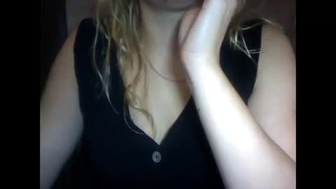 Snapshot of narcisjill chatting on October 21, 8:23 pm NarcisJill online show from October 21, 8:23 pm