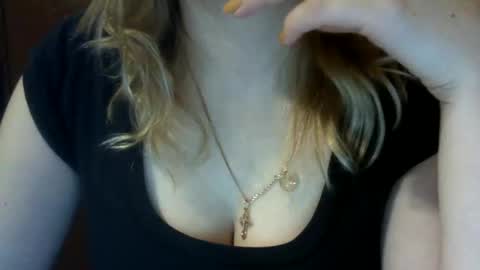 Snapshot of narcisjill chatting on February 19, 12:14 am NarcisJill online show from February 19, 12:14 am