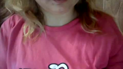 Snapshot of narcisjill chatting on February 10, 6:20 am NarcisJill online show from February 10, 6:20 am