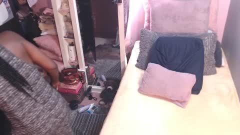 Eimy online show from January 12, 4:40 pm