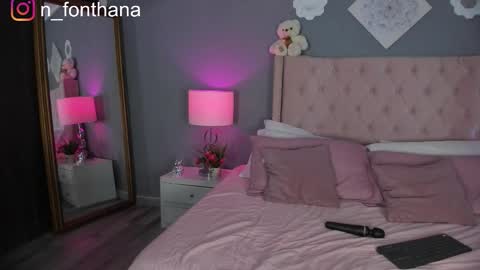 Nashly Fontana online show from November 24, 2:05 pm