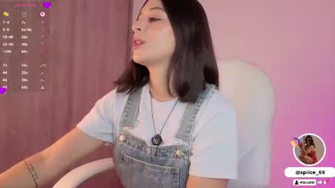 natalia andrea online show from July 17, 11:50 pm