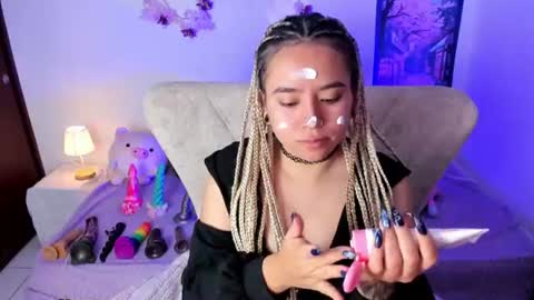 Nataliua Henao online show from August 2, 1:40 am