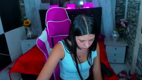 nataliatompsonx1 online show from October 20, 10:26 pm