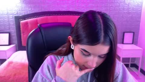 natalie  online show from October 7, 3:02 am