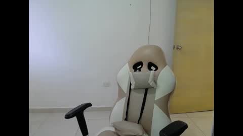 natalie_tits1 online show from December 13, 8:04 pm