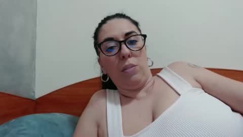 natally online show from March 1, 3:27 pm