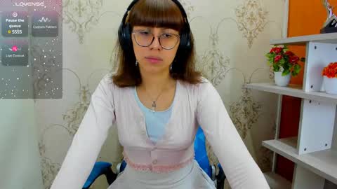 N A T A L Y online show from March 8, 12:52 pm