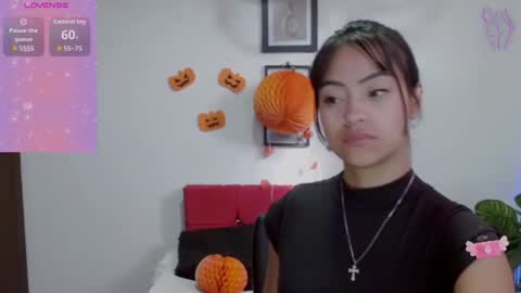 Nataly Escobar online show from October 27, 12:38 pm