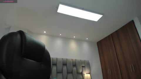 natasha kiim online show from October 25, 3:40 am