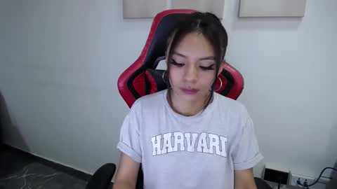 Snapshot of natashax_hot chatting on November 1, 5:23 pm Natashax online show from November 1, 5:23 pm